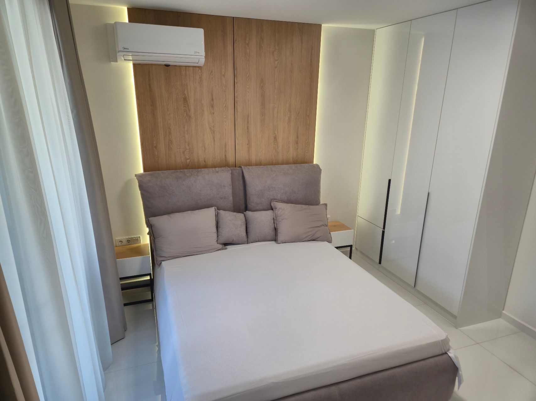VIP dairenin aydınlık yatak odası